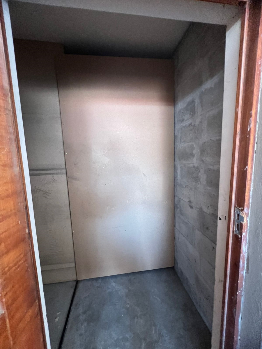 0 Bedroom Property for Sale in Whispering Pines Western Cape